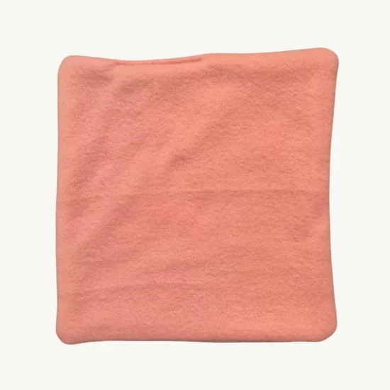Offrez à votre cochon d’Inde un tapis doux et absorbant avec notre peepad vert menthe. Lavable, réutilisable et parfait pour un environnement propre et sec.
